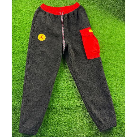Jordan Sherpa Fleece Joggers M Black Red Cargo Pocket DC9730-010 Jumpman Pants - Picture 1 of 10